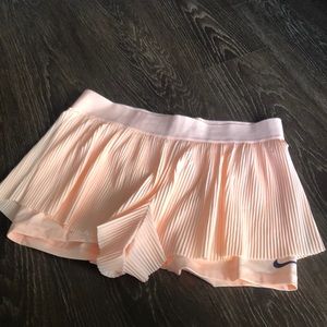 Nike court shorts size XL